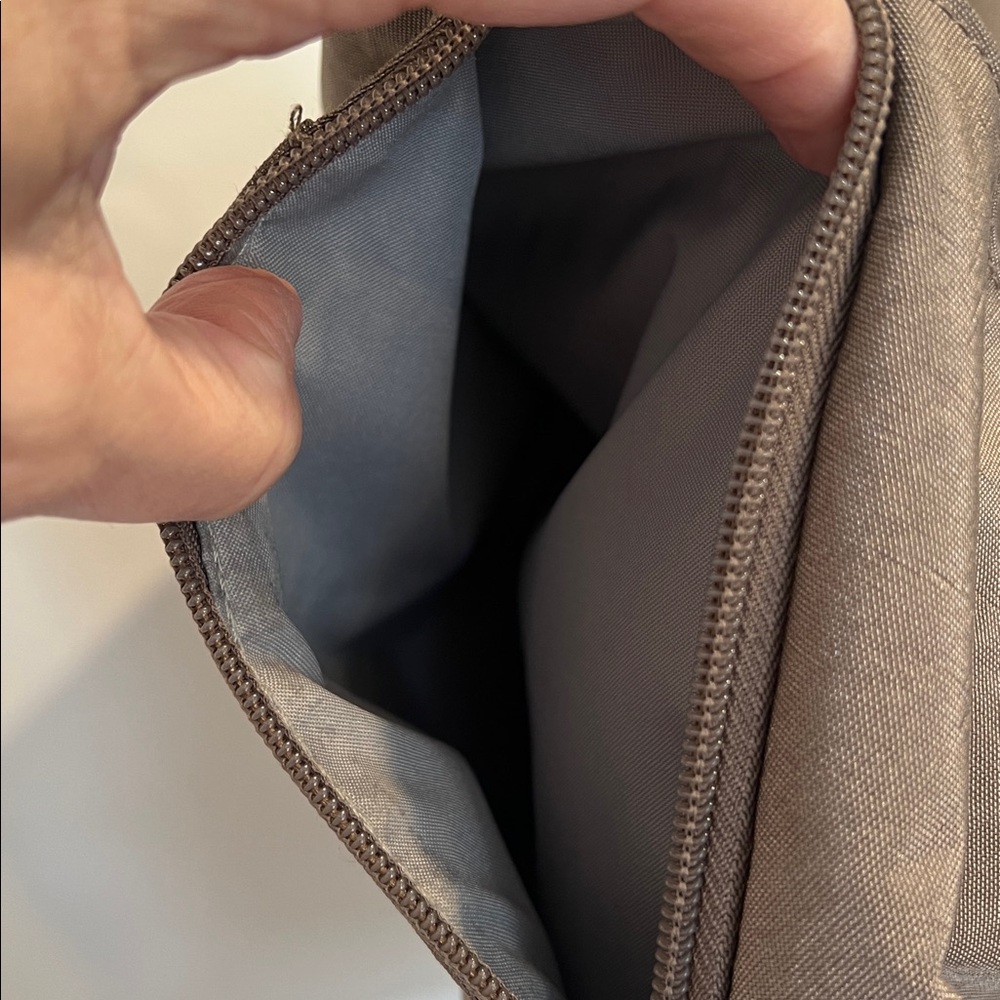 Baggallini Shimmering Taupe Crossbody Bag - Picture 7 of 11